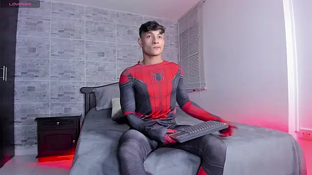 Snapshot of DavisFirb chatting on 10-31-25, 02:19 DavisFirb online show from 10-31-25, 02:19