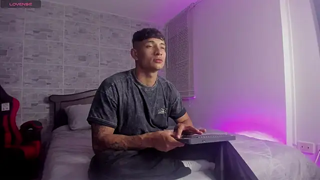 DavisFirb online show from 12-05-25, 02:32