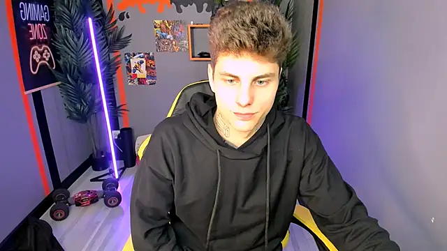 JackWolw online show from 10-04-25, 03:35