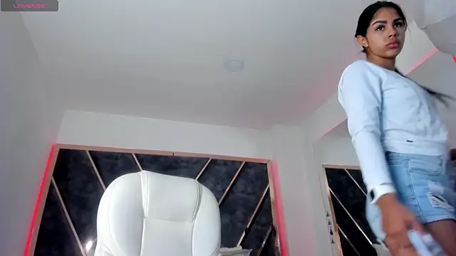 SusanaHenao online show from 03-24-26, 05:13