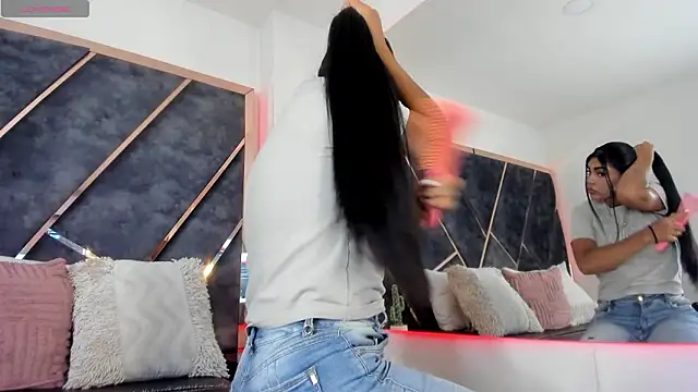 SusanaHenao online show from 03-12-26, 05:39