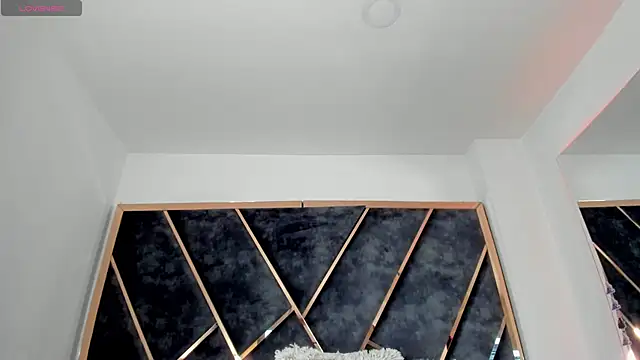 SusanaHenao online show from 12-01-25, 07:04