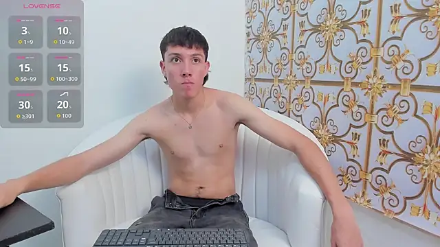 LittleDanny  online show from 10-24-25, 05:56