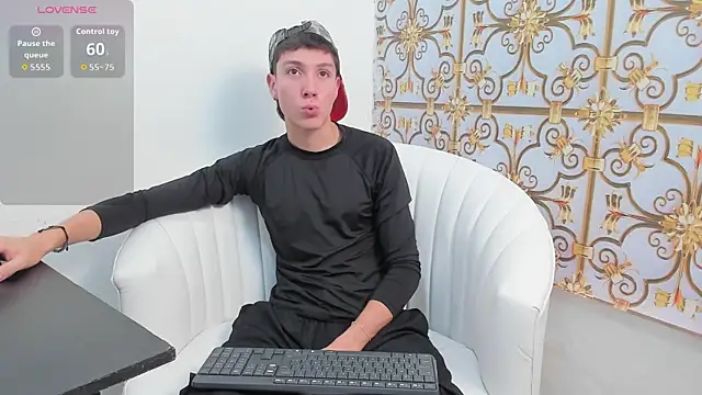 LittleDanny  online show from 11-18-25, 02:53