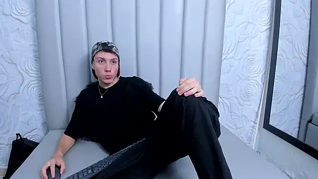 LittleDanny  online show from 12-01-25, 05:58