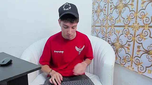 LittleDanny  online show from 11-16-25, 03:39