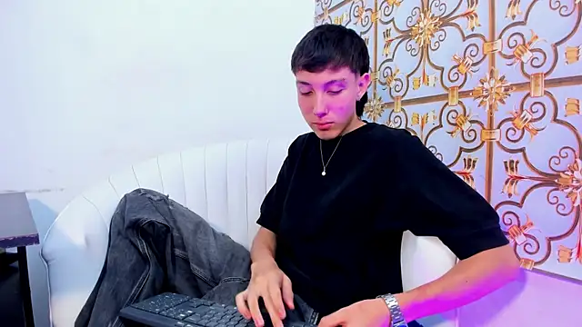 LittleDanny  online show from 02-17-26, 09:12