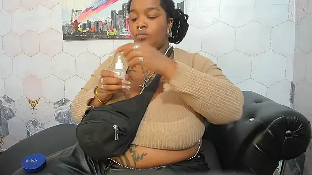 Anaa Fuentess online show from 04-08-26, 11:44