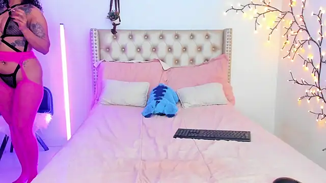 LenaStylesOA online show from 03-22-26, 09:49