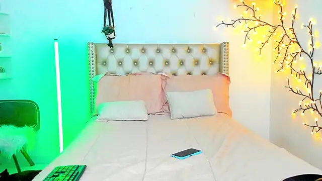 LenaStylesOA online show from 02-16-26, 01:48