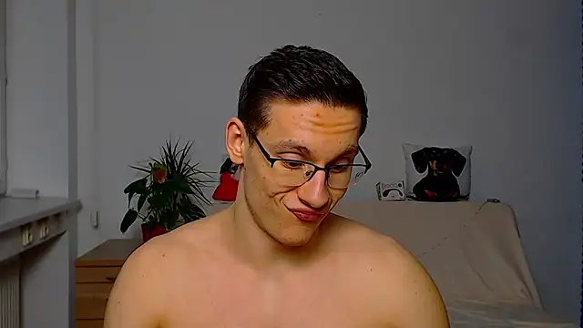 ZeinMiracles online show from 12-16-25, 09:52