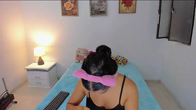 Valeri 13 online show from 10-26-25, 03:29