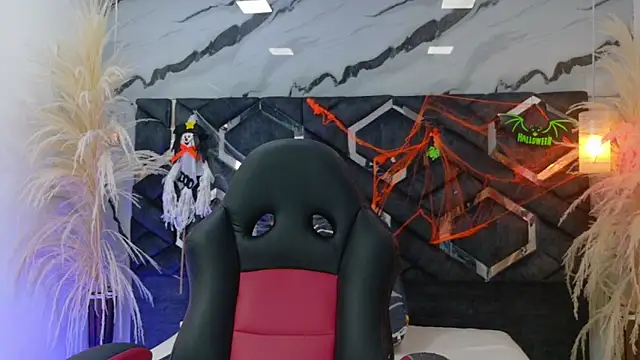 Natasha-Adams online show from 10-26-25, 09:15