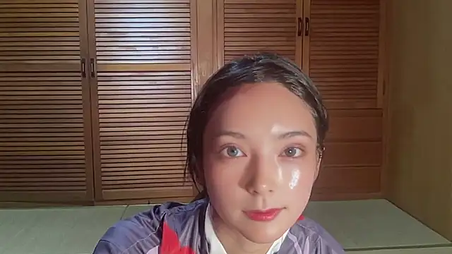 Snapshot of ena8888 chatting on 10-09-25, 01:28 ena8888 online show from 10-09-25, 01:28