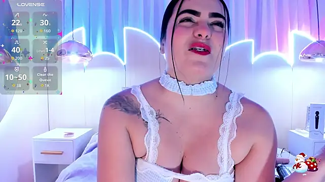 sofiiacarson online show from 12-17-25, 07:41