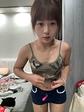 Xiaokui-04 online show from 10-23-25, 02:27