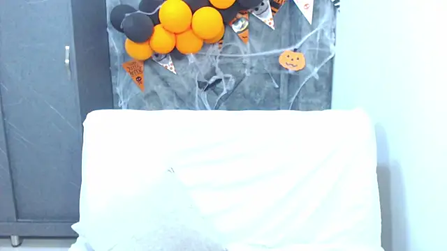 Snapshot of Andy_22cm chatting on 11-01-25, 03:50 Andy 22cm online show from 11-01-25, 03:50