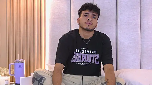 AlexanderJordan online show from 12-21-25, 02:24