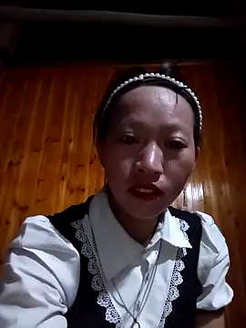 Snapshot of tcm-cute chatting on 04-26-26, 06:27 tcm-cute online show from 04-26-26, 06:27