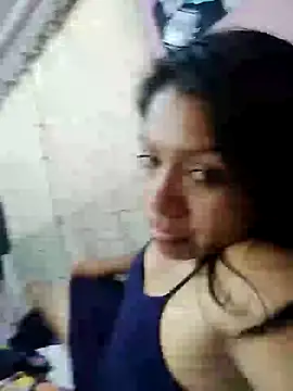 Snapshot of Alexxxia69 chatting on 10-17-25, 09:38 Alexxxia69 online show from 10-17-25, 09:38