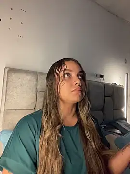 AnnyLopezzz  online show from 04-14-26, 05:56