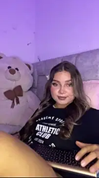 AnnyLopezzz  online show from 12-19-25, 03:21