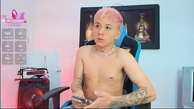 Snapshot of Michael_Lopez_1 chatting on 02-28-26, 06:51 Michael Lopez 1 online show from 02-28-26, 06:51