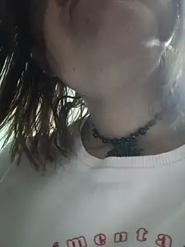 MayaLuna1 online show from 10-10-25, 05:03