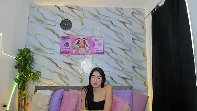 Salomes Fantasy online show from 11-11-25, 06:08