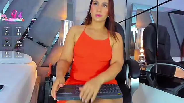 Abril monroe  online show from 10-25-25, 04:44