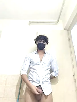 Snapshot of Goodmens5 chatting on 09-11-25, 02:06 Goodmens5 online show from 09-11-25, 02:06