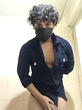 Snapshot of Goodmens5 chatting on 09-08-25, 05:23 Goodmens5 online show from 09-08-25, 05:23