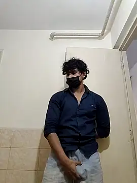 Snapshot of Goodmens5 chatting on 09-23-25, 09:49 Goodmens5 online show from 09-23-25, 09:49