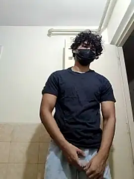 Snapshot of Goodmens5 chatting on 10-11-25, 06:09 Goodmens5 online show from 10-11-25, 06:09