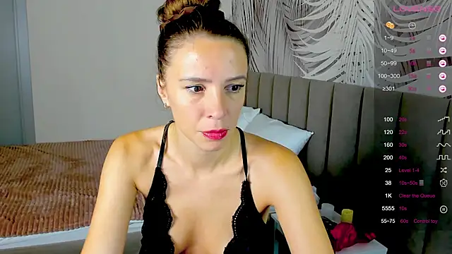 KiaraCaley online show from 09-25-25, 01:55