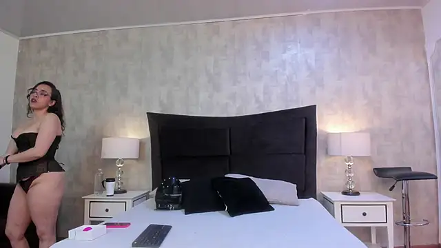 Snapshot of BarbaraLeython1 chatting on 10-09-25, 03:12 BarbaraLeython1 online show from 10-09-25, 03:12