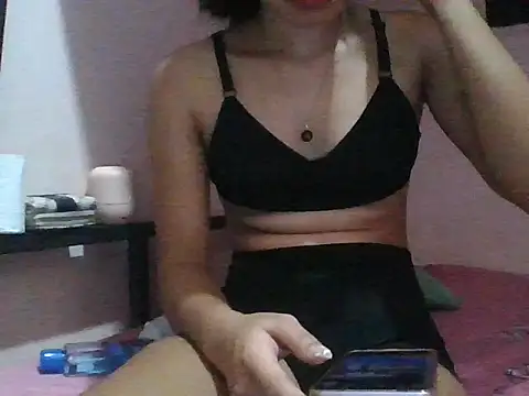 Snapshot of sakurababe7 chatting on 05-08-26, 03:27 sakurababe7 online show from 05-08-26, 03:27