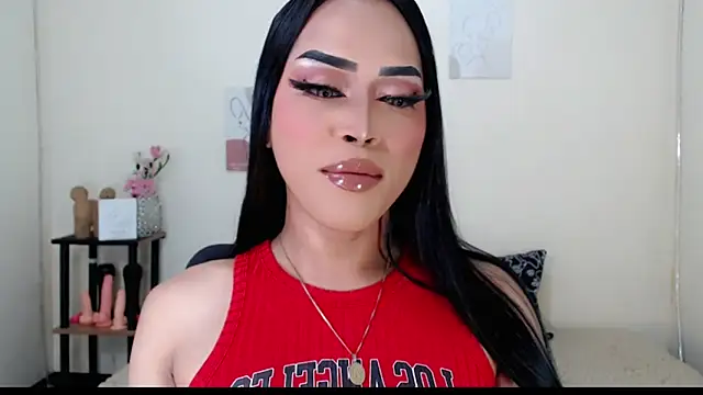 Snapshot of Lessandra_Lust chatting on 10-06-25, 11:05 Lessandra Lust online show from 10-06-25, 11:05