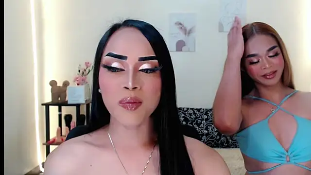 Snapshot of Lessandra_Lust chatting on 10-02-25, 06:50 Lessandra Lust online show from 10-02-25, 06:50