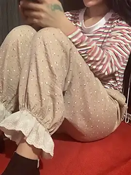 Tieuvi 18 online show from 11-16-25, 12:43