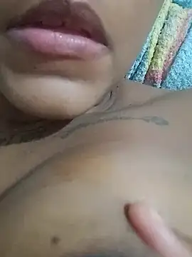 Snapshot of nessinha12 chatting on 09-14-25, 12:55 nessinha12 online show from 09-14-25, 12:55