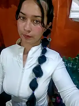 Snapshot of Sol_Sunny chatting on 06-08-26, 01:28 Sol Sunny online show from 06-08-26, 01:28