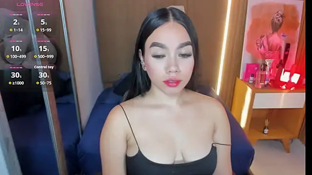 MOLLYSPENCER1 online show from 04-30-26, 06:59