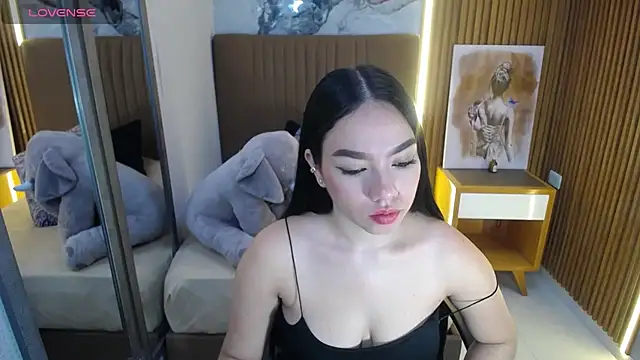 MOLLYSPENCER1 online show from 09-25-25, 12:11