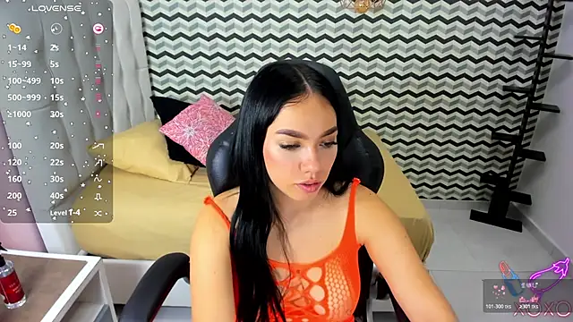 MOLLYSPENCER1 online show from 11-04-25, 07:06