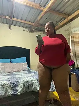 Snapshot of Curvycandy95 chatting on 04-23-26, 02:30 Curvycandy95 online show from 04-23-26, 02:30