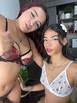 NaughtyNinnaXXX online show from 12-15-25, 10:37