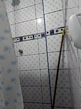 Snapshot of Exotic19cm chatting on 12-03-25, 11:04 Exotic19cm online show from 12-03-25, 11:04