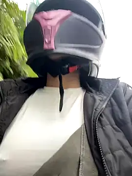 AlannaEvons online show from 11-22-25, 03:33