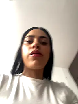 AlannaEvons online show from 11-03-25, 07:17